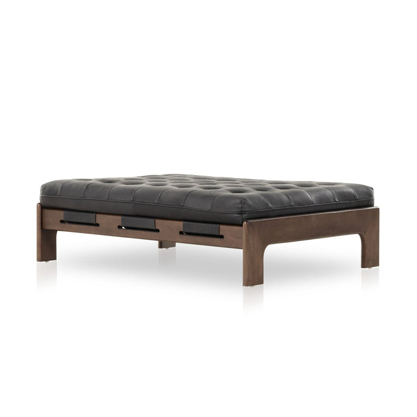 HALSTON COCKTAIL OTTOMAN | 128 x 94 x 39 CM.