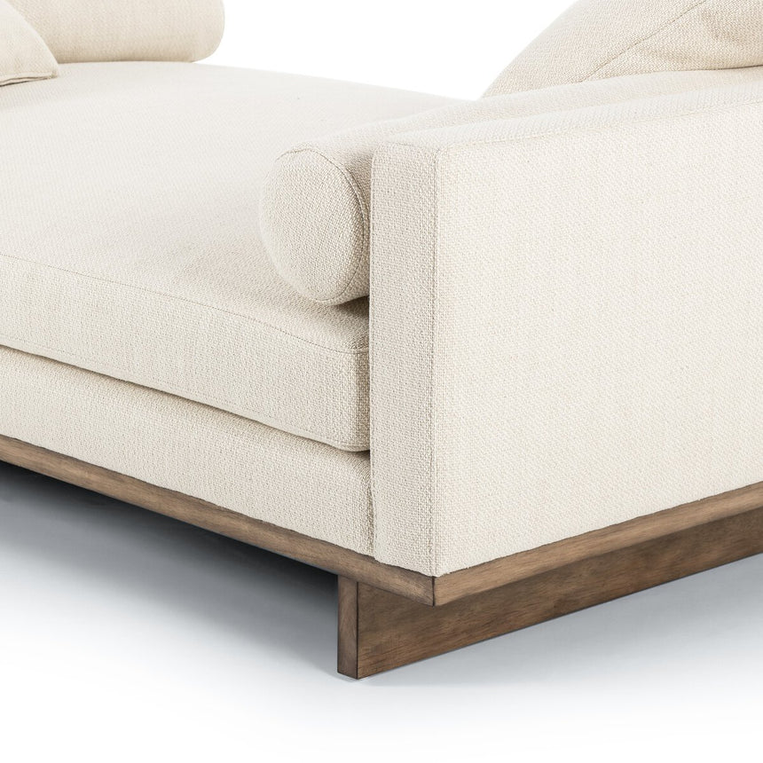 EVERLY TETE A TETE CHAISE | 206 x 120 x 67 CM.